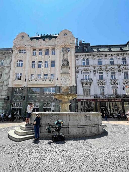 Good Old Times Apartment Братислава Экстерьер фото